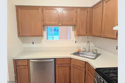 1503 Cobblestone Ct, Raritan Township, NJ 08822 - Photo 5