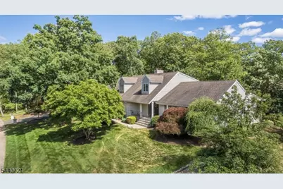 97 Poplar Dr, Hanover Township, NJ 07927 - Photo 1
