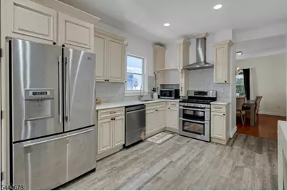 127 S Burnett St R #1, East Orange, NJ 07018 - Photo 11