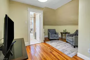 127 S Burnett St R, East Orange, NJ 07018 - Photo 15