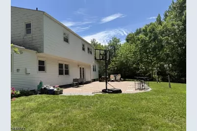 13 Greenwich Rd, Edison, NJ 08820 - Photo 17