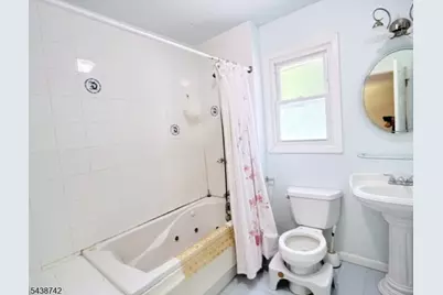 13 Greenwich Rd, Edison, NJ 08820 - Photo 13
