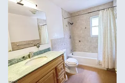 13 Greenwich Rd, Edison, NJ 08820 - Photo 15