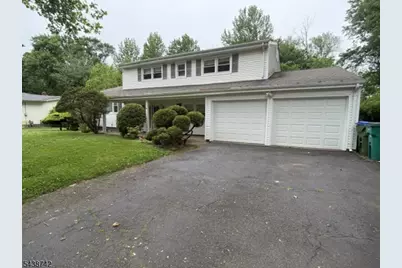 13 Greenwich Rd, Edison, NJ 08820 - Photo 19