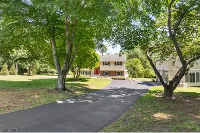 29 Oxford Cir, Montgomery Township, NJ 08558 - Photo 5