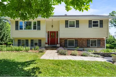 29 Oxford Cir, Montgomery Township, NJ 08558 - Photo 3
