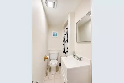 522 Saddle River Rd Apt 1 #Apt1, Saddle Brook Township, NJ 07663 - Photo 9