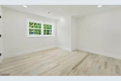 55 Green Hill Rd, Springfield, NJ 07081 - Photo 33