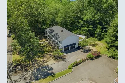 55 Green Hill Rd, Springfield, NJ 07081 - Photo 49