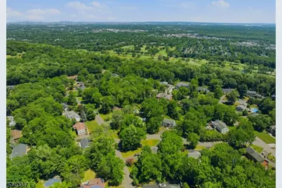 55 Green Hill Rd, Springfield, NJ 07081 - Photo 45
