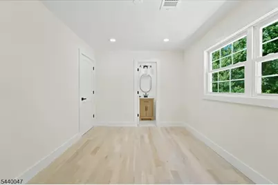 55 Green Hill Rd, Springfield, NJ 07081 - Photo 35