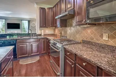 80 Thomastown Rd, Mine Hill, NJ 07803 - Photo 9