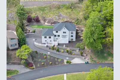 207 Eileen Dr, Cedar Grove, NJ 07009 - Photo 23