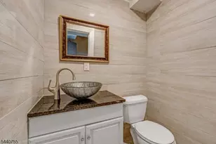 207 Eileen Dr, Cedar Grove, NJ 07009 - Photo 15