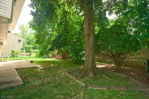1004-06 Park Ln, Plainfield, NJ 07062 - Photo 17