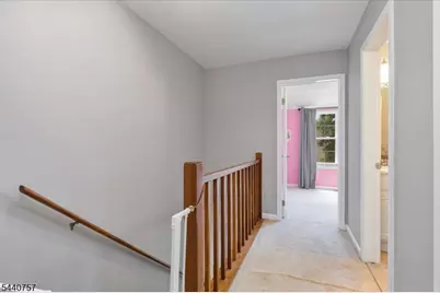 401 Wedgewood Cir, Raritan Township, NJ 08822 - Photo 9