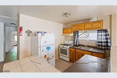 322 E Jersey St, Elizabeth, NJ 07206 - Photo 7