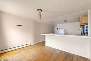 322 E Jersey St, Elizabeth, NJ 07206 - Photo 3
