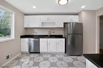 21 Ash Rd, Edison, NJ 08817 - Photo 13