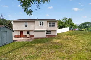 21 Ash Rd, Edison, NJ 08817 - Photo 35