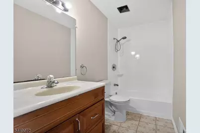 21 Ash Rd, Edison, NJ 08817 - Photo 23