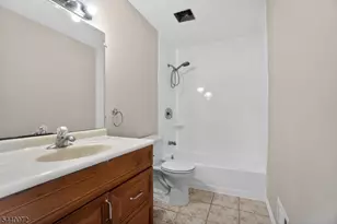 21 Ash Rd, Edison, NJ 08817 - Photo 23
