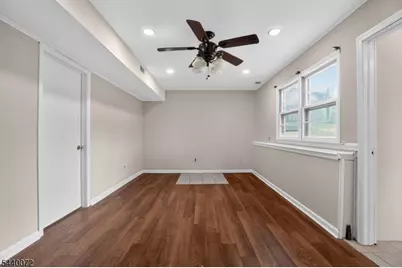 21 Ash Rd, Edison, NJ 08817 - Photo 29