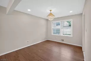 21 Ash Rd, Edison, NJ 08817 - Photo 9