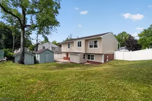 21 Ash Rd, Edison, NJ 08817 - Photo 33