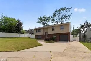 21 Ash Rd, Edison, NJ 08817 - Photo 3
