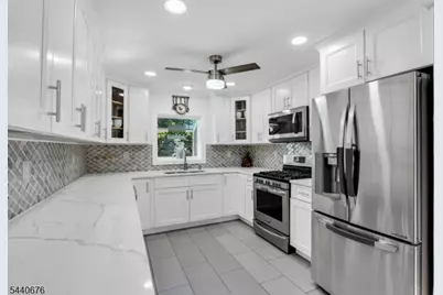 10 Bryn Mawr Rd, West Orange Township, NJ 07052 - Photo 9