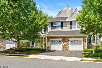 55 Scarlet Oak Dr, Montgomery Township, NJ 08540 - Photo 1