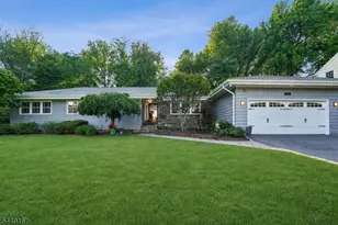 95 Yantacaw Brook Park, Montclair Twp., NJ 07043 - Photo 3