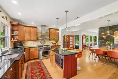 95 Yantacaw Brook Park, Montclair, NJ 07043 - Photo 17