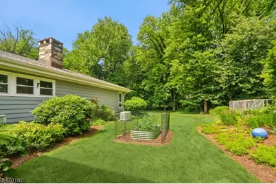 95 Yantacaw Brook Park, Montclair Twp., NJ 07043 - Photo 35