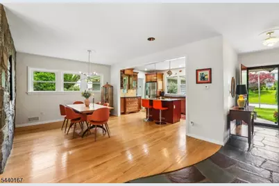 95 Yantacaw Brook Park, Montclair, NJ 07043 - Photo 15