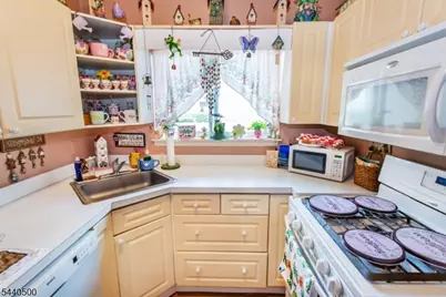 308 Brittany Dr #308, Wayne, NJ 07470 - Photo 13