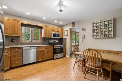 6 Davenport Ave, Roseland, NJ 07068 - Photo 17