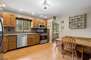 6 Davenport Ave, Roseland, NJ 07068 - Photo 17