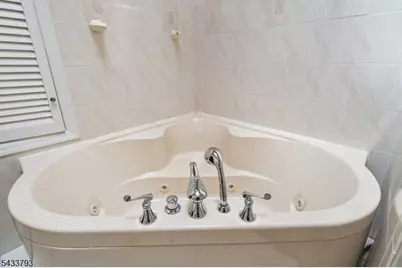 6 Davenport Ave, Roseland, NJ 07068 - Photo 23