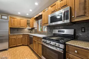 6 Davenport Ave, Roseland, NJ 07068 - Photo 15