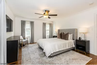 25 Riverview Dr, Montclair, NJ 07043 - Photo 15