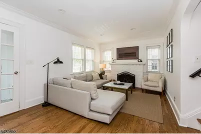 25 Riverview Dr, Montclair, NJ 07043 - Photo 3