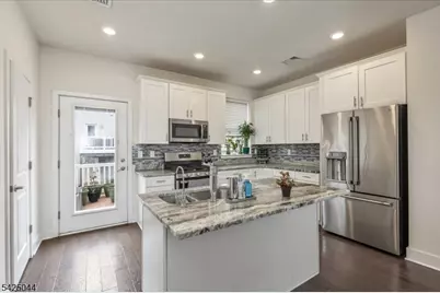 309 Saratoga Ct Ondo, Branchburg Township, NJ 08876 - Photo 9
