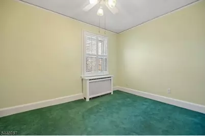 24 Meeker Pl, Millburn, NJ 07041 - Photo 15