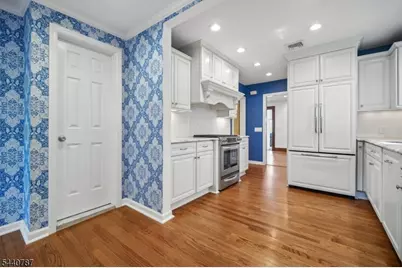 24 Meeker Pl, Millburn, NJ 07041 - Photo 11