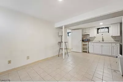 31 Blakely Pl #2, Garfield, NJ 07026 - Photo 23