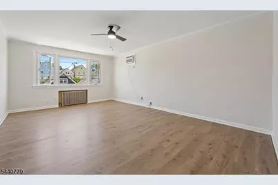 31 Blakely Pl #2, Garfield, NJ 07026 - Photo 11