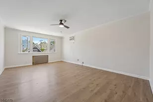 31 Blakely Pl, Garfield, NJ 07026 - Photo 11