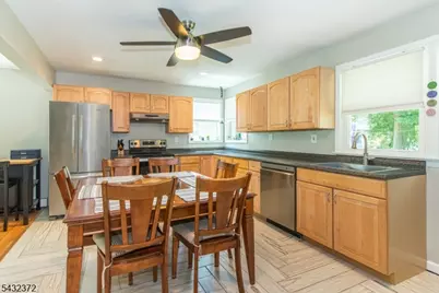 26 Lakeview Rd, Sparta Township, NJ 07871 - Photo 11